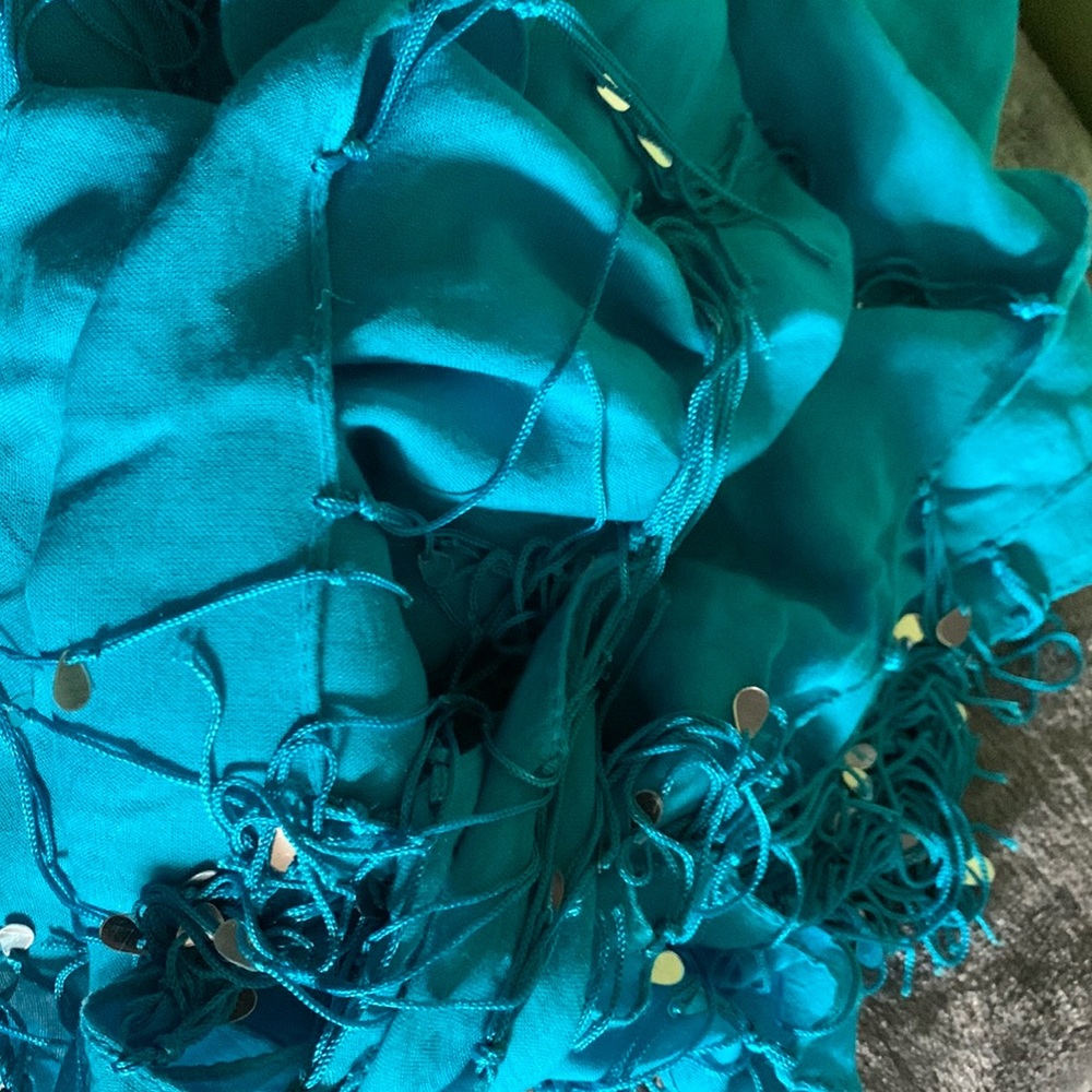 Large Square scarf - Picture 7 of 7